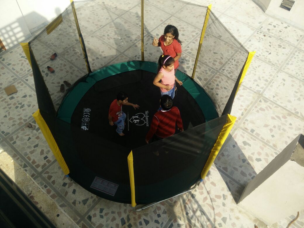 Skyjumper 10 feet Trampoline
